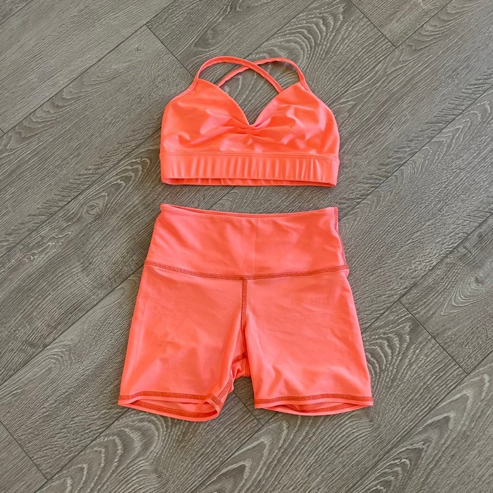 Tiger Friday FX Bra and Triker Shorts in Radiance Orange size AS